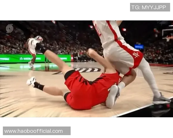 杨瀚森谈G联赛经历：被亚当斯一推就倒地更爱推腰的比赛风格